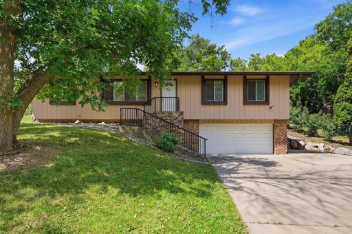 13412 Arden Circle, Burnsville, MN 55337