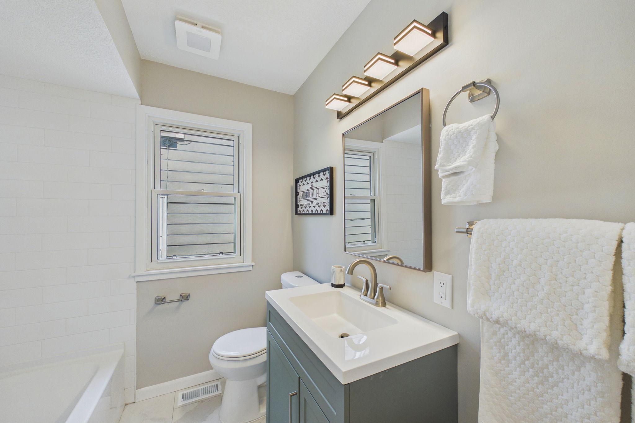Main floor full bathroom.