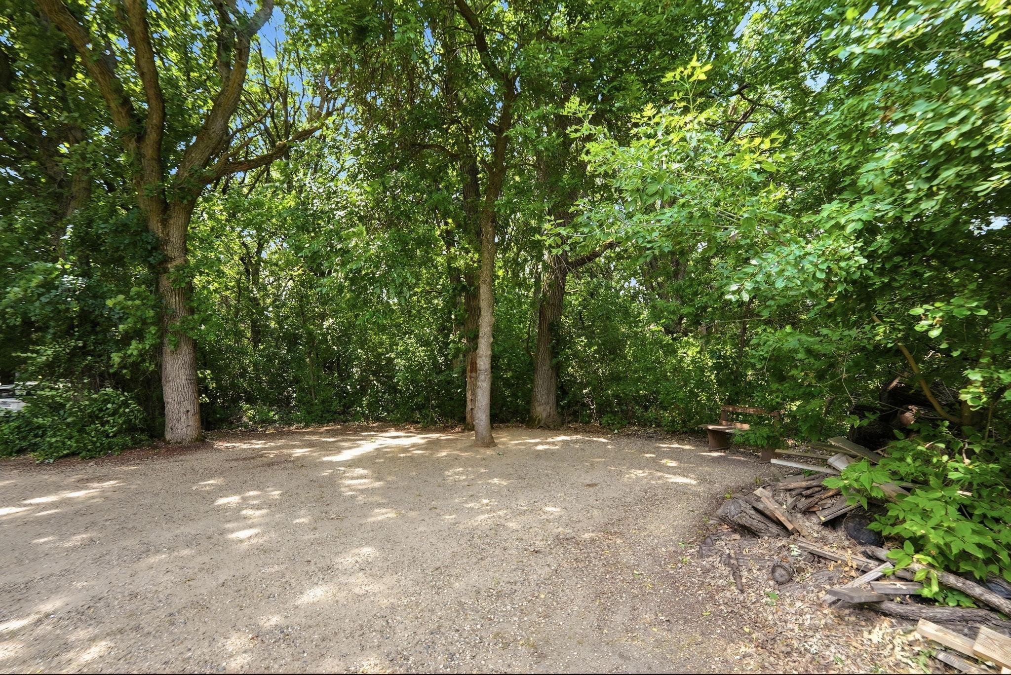 40044 Sauk Hills Cir