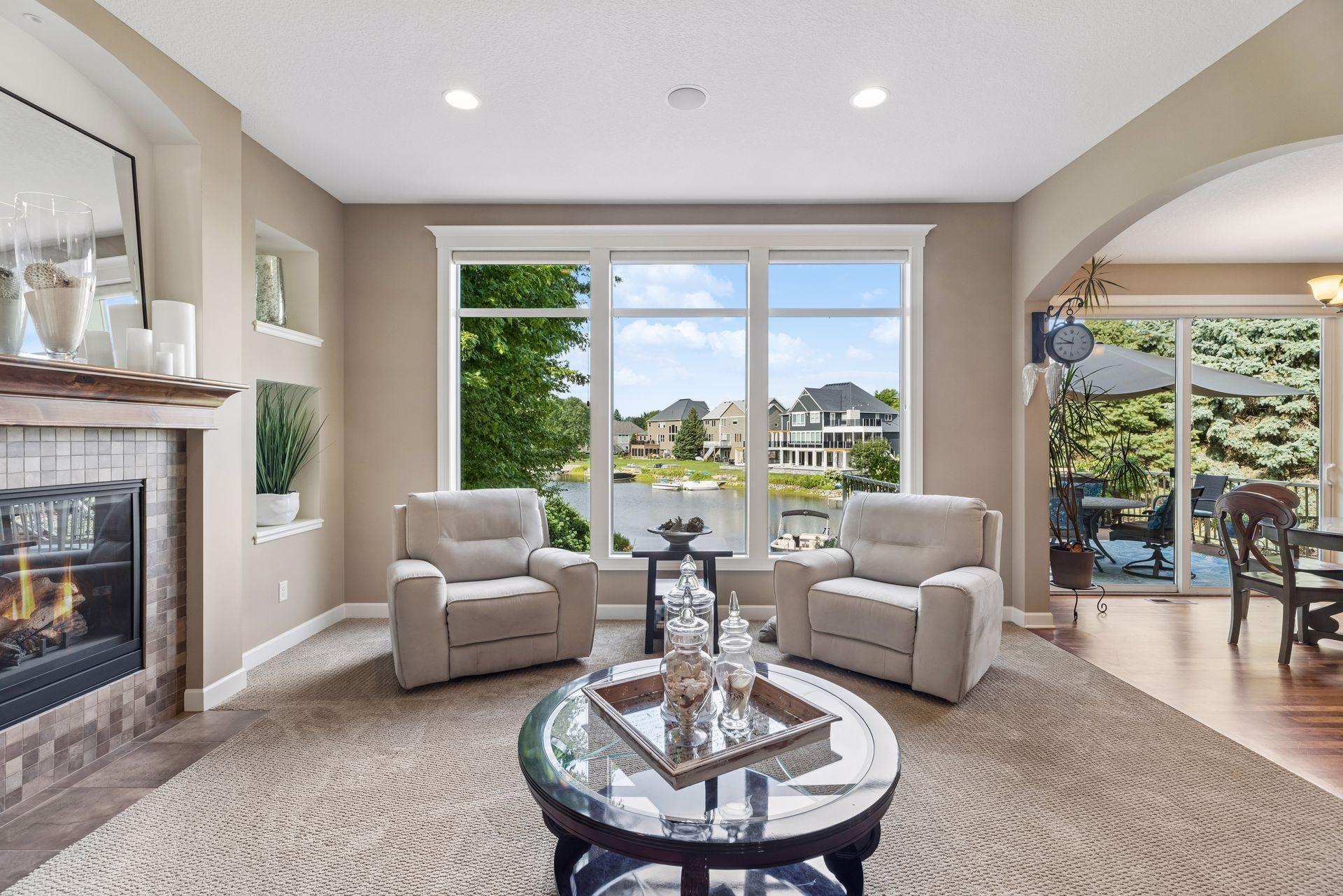 Oversized living room windows for optimal lake views