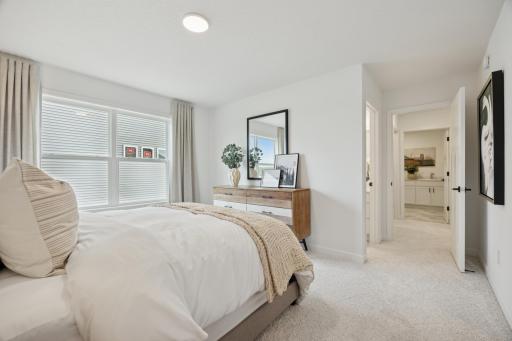 (Photo of a similar home, actual finishes may vary)