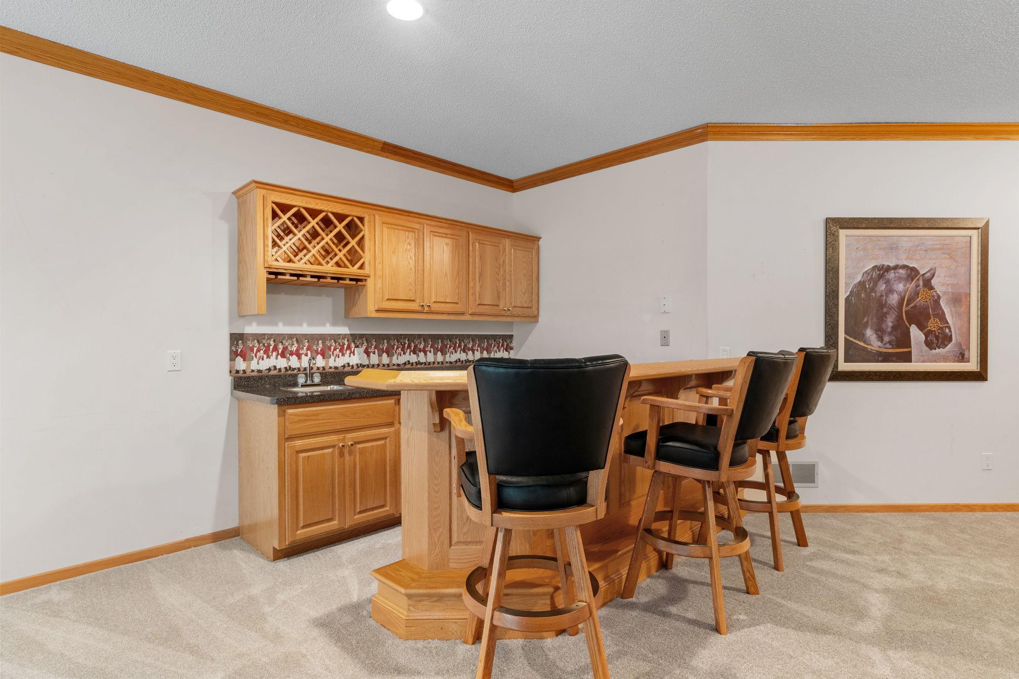 57-web-or-mls-8975 Hunters Way-57.jpg