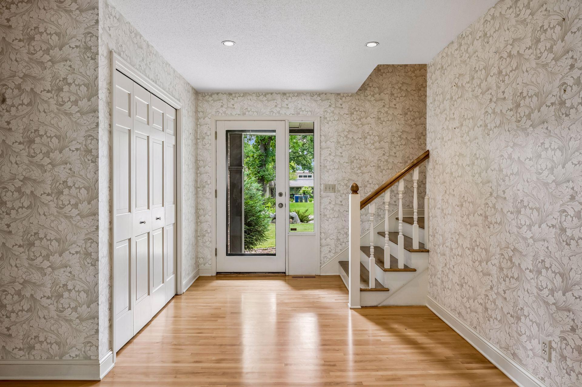 Large welcoming foyer