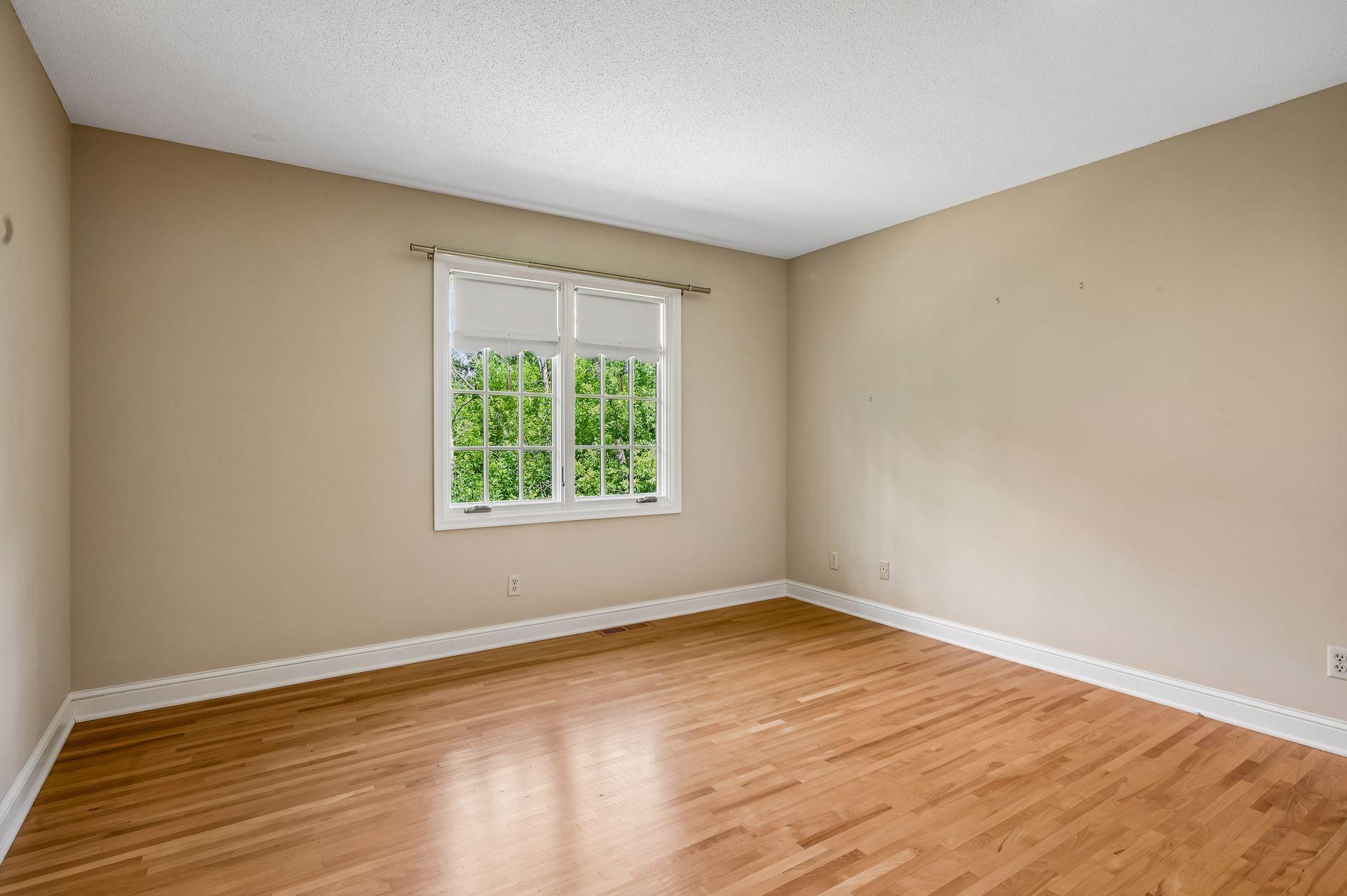 Large Bedroom 3 - upper level