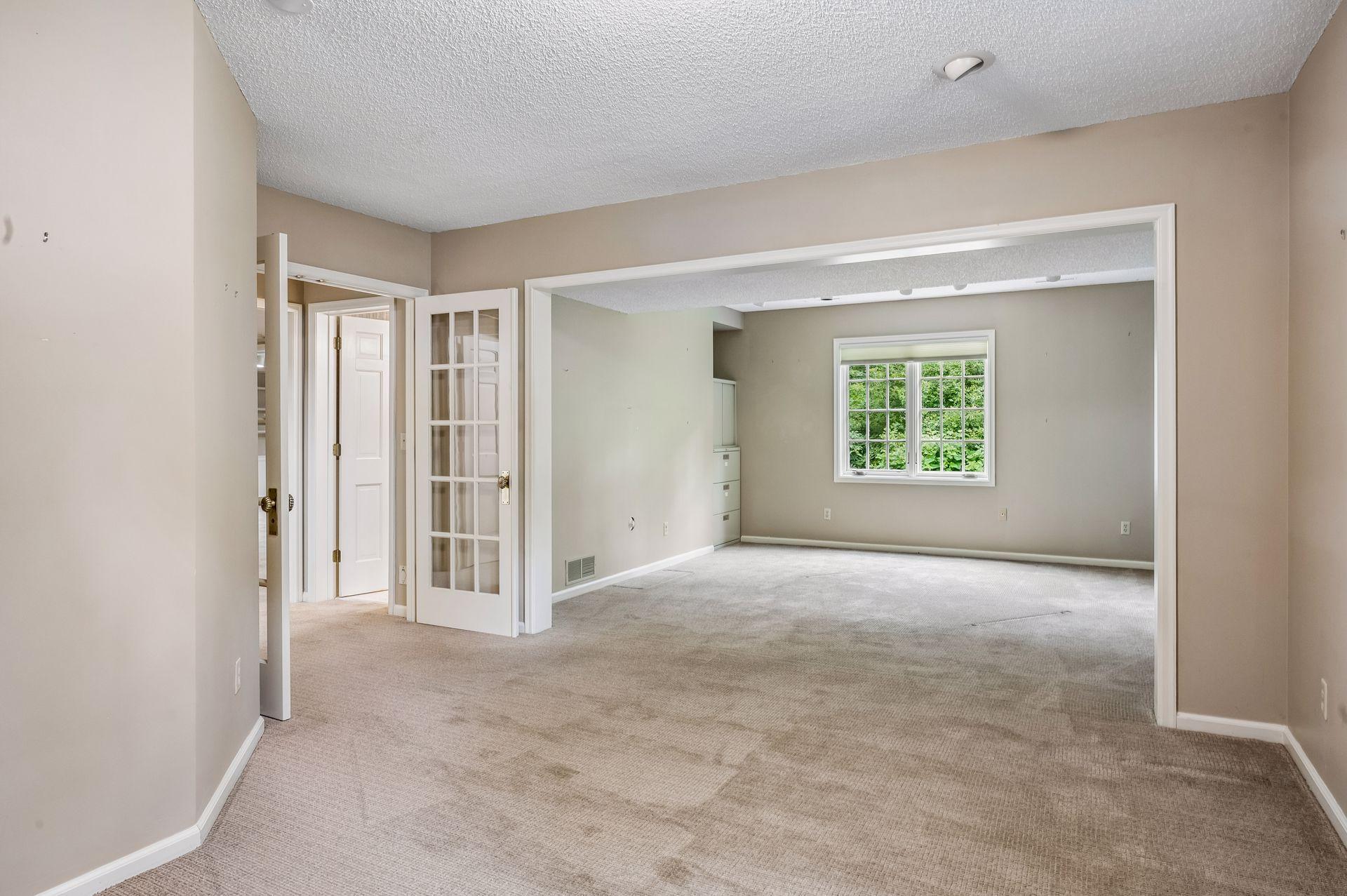 Bedroom 5 - Huge room with glass french doors