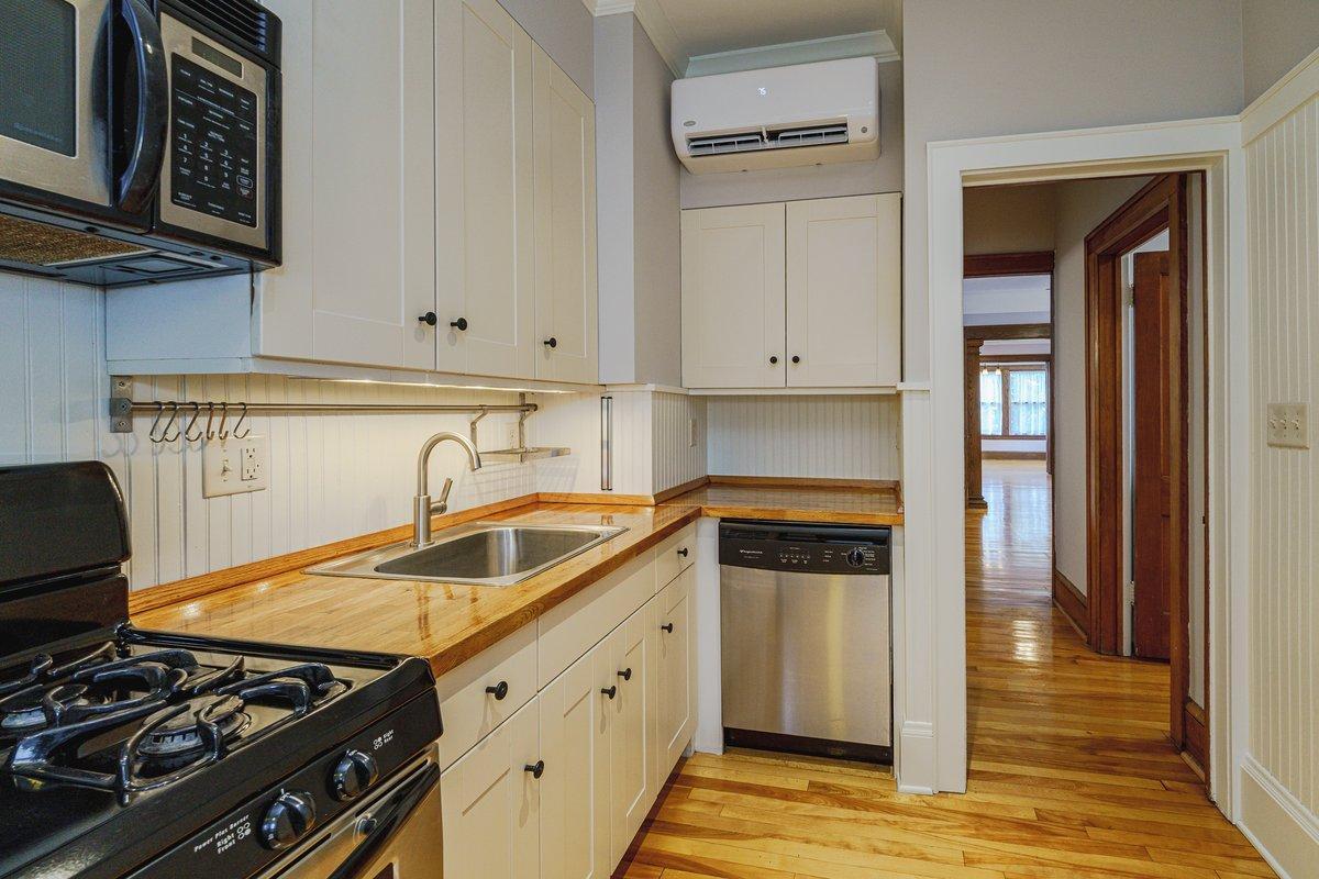 Kitchen 4.jpg