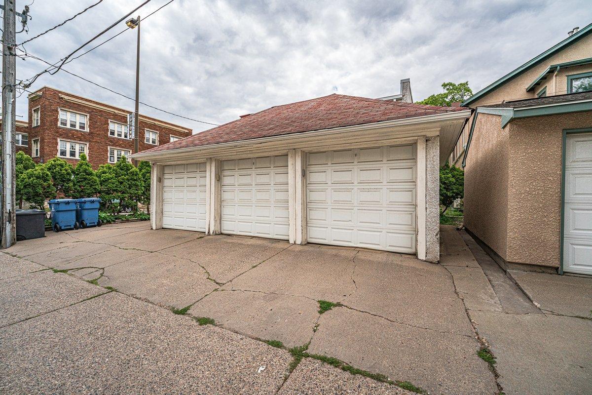 Garage.jpg
