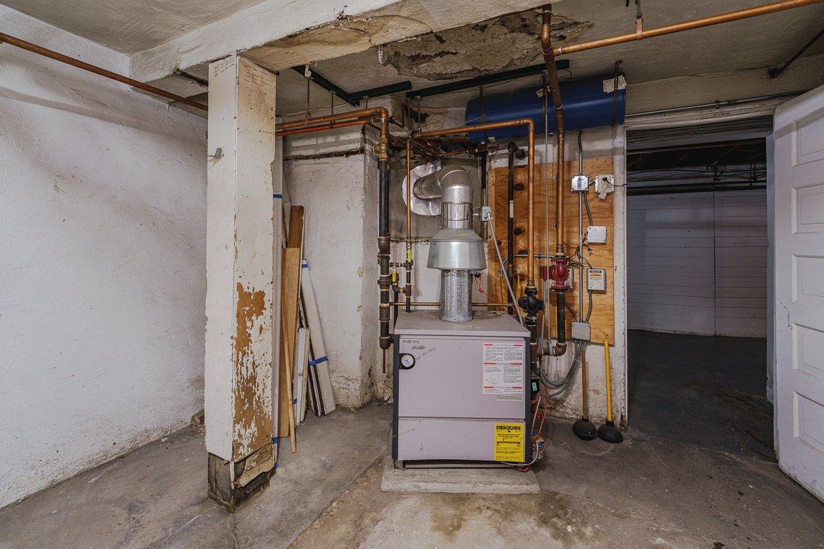 Utility Room 2.jpg