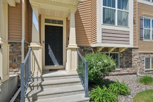 Gorgeous curb appeal