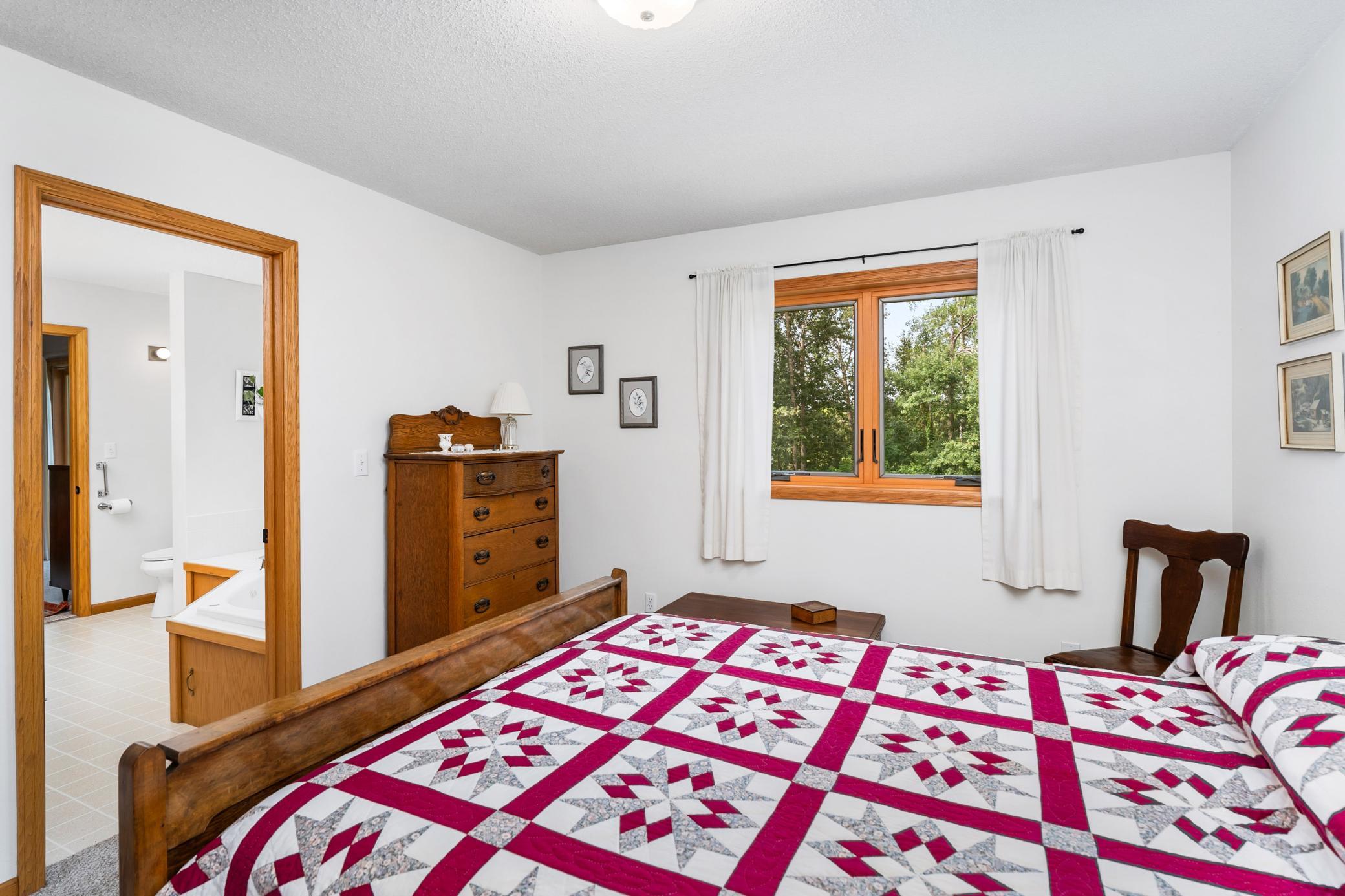 Kroening-719-S-64th-Ave-W-045_1.jpg