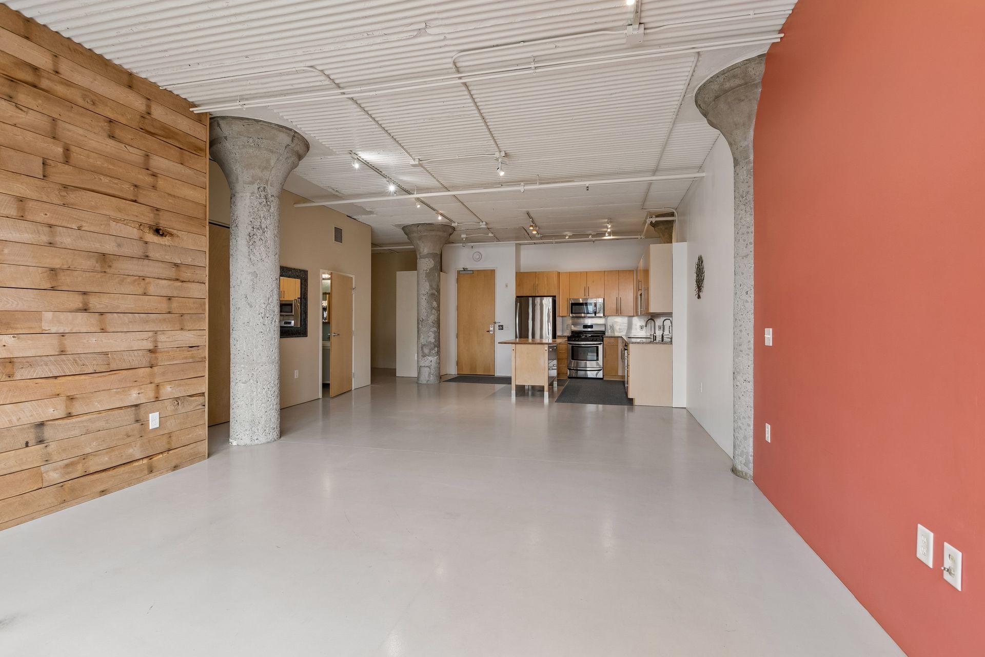 Flexible kitchen dining area and living room area