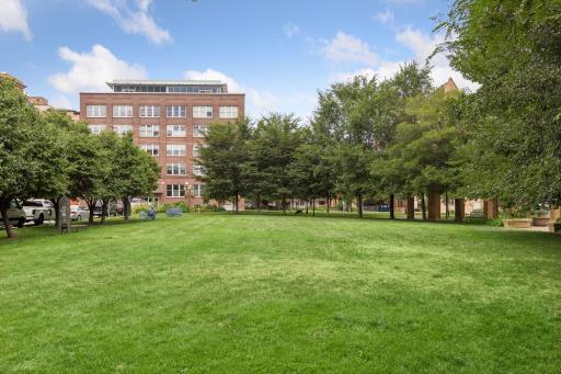 225 9th Street E, 304, Saint Paul, MN 55101