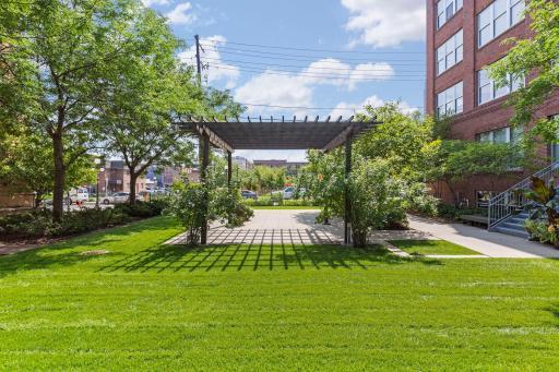 225 9th Street E, 304, Saint Paul, MN 55101