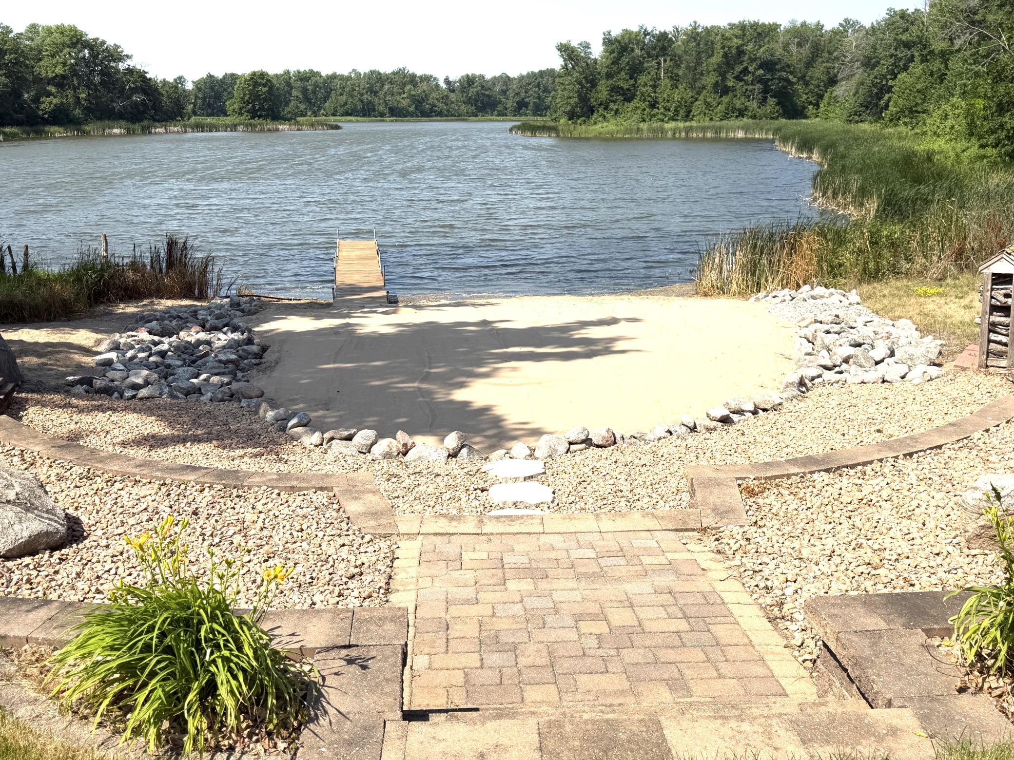 Bratten Lake beach