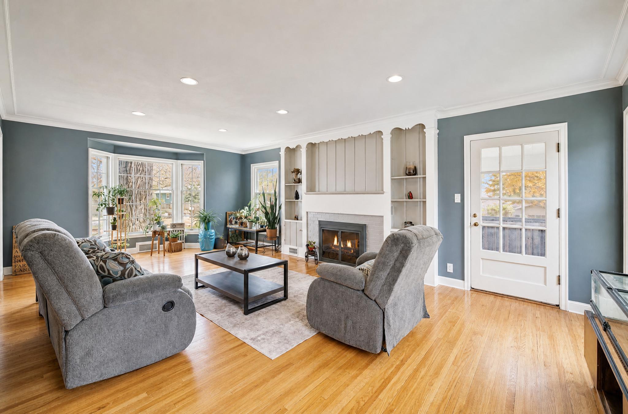 listing-427-photo-9757-PRINT-.JPG