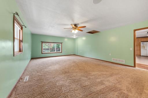 13 family room.jpg