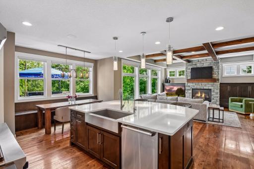 5290 Shenandoah Lane N, Plymouth, MN 55446