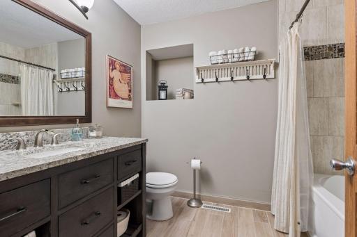 737 Williams Drive, Hastings, MN 55033