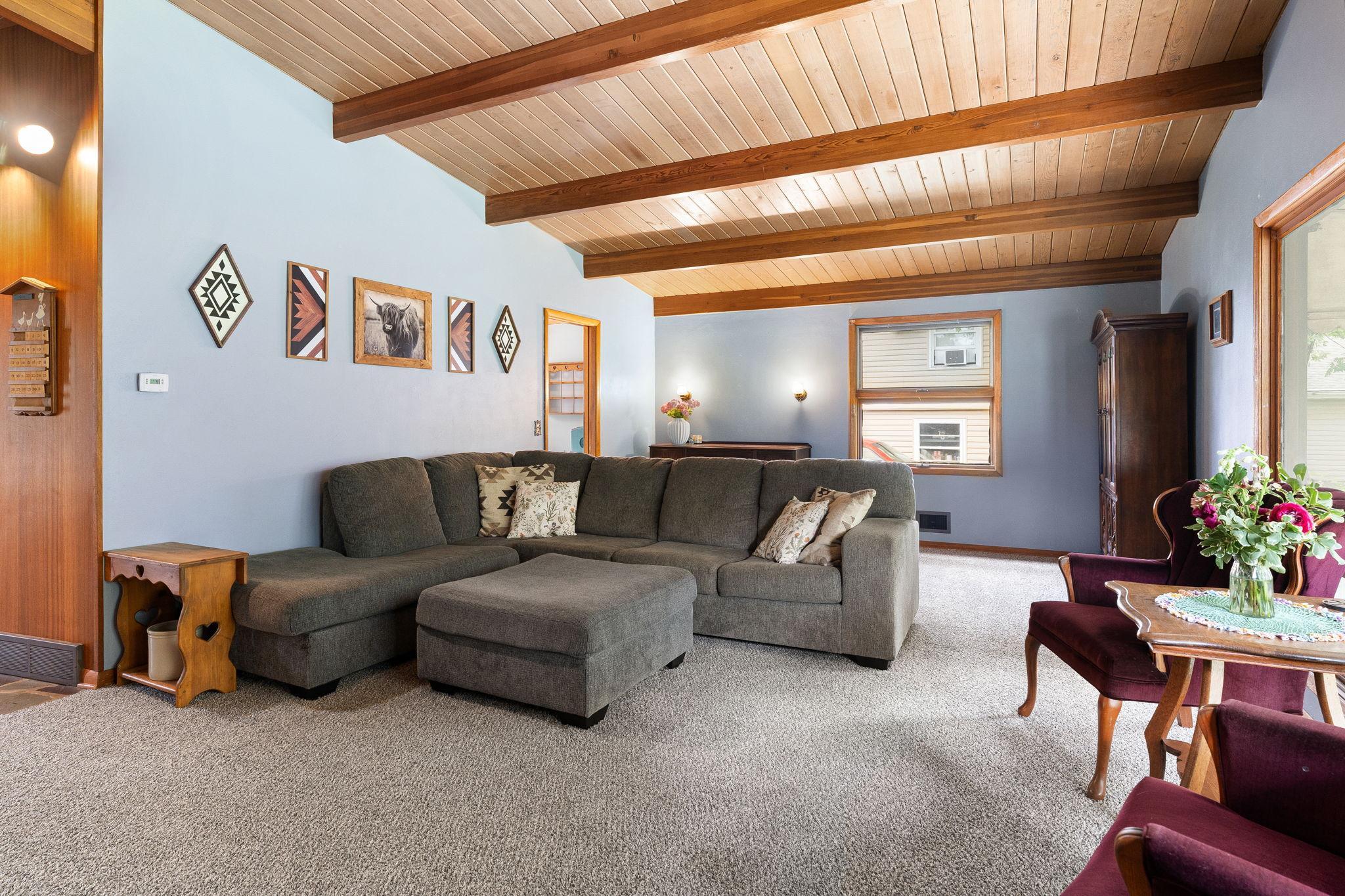 Living Room.jpg