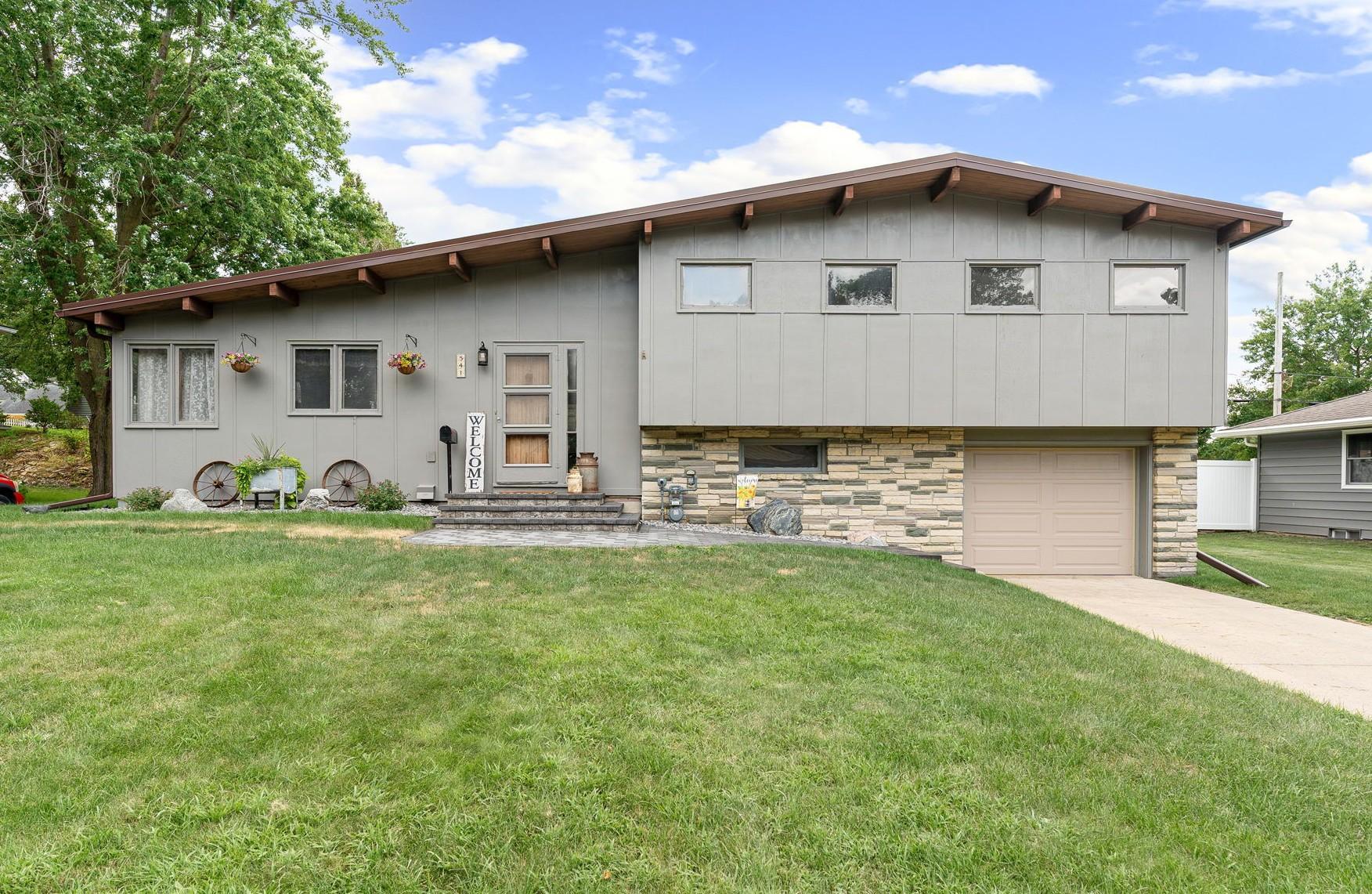 2-web-or-mls-541-prospect-st.jpg