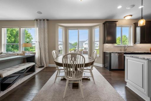 6872 Creekside Way, Excelsior, MN 55331