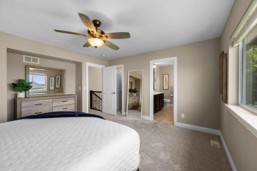 6872 Creekside Way, Excelsior, MN 55331