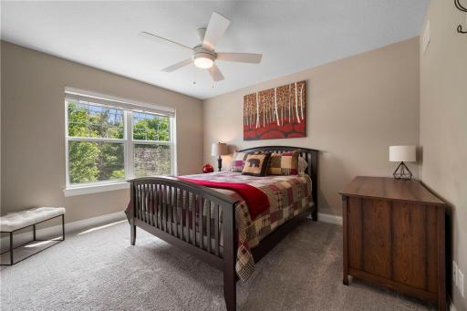 6872 Creekside Way, Excelsior, MN 55331