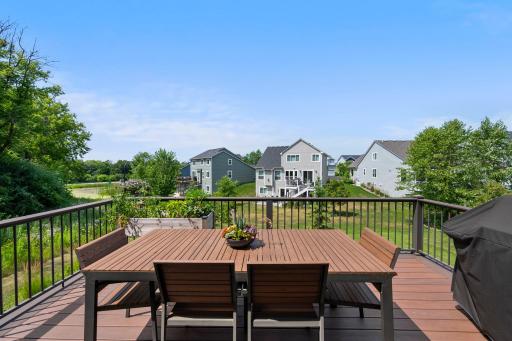 6872 Creekside Way, Excelsior, MN 55331
