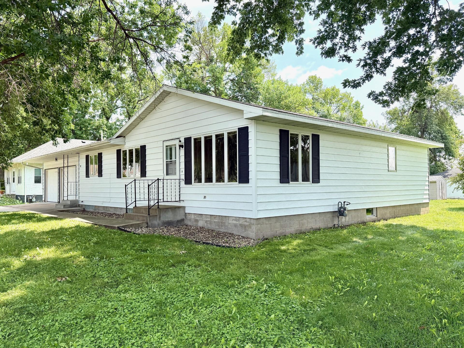 Front Elevation.jpg