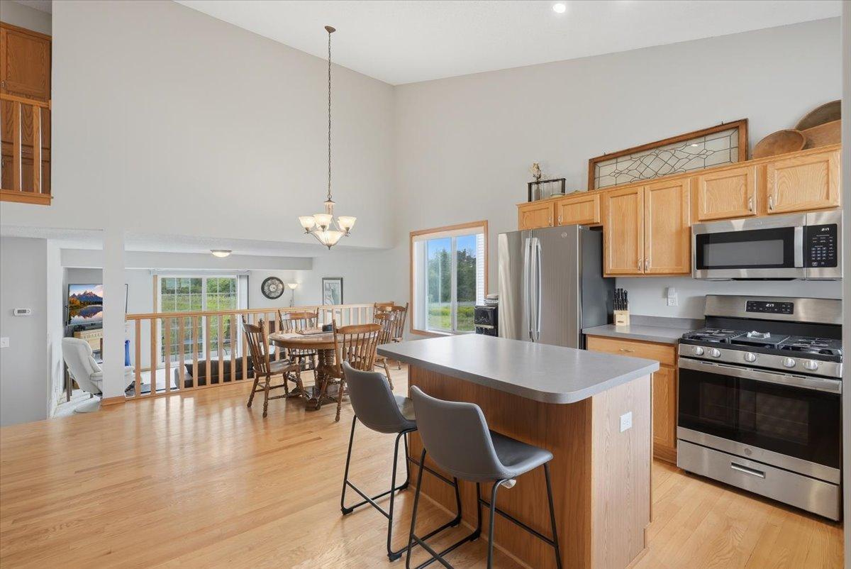 09-Kitchen.jpg