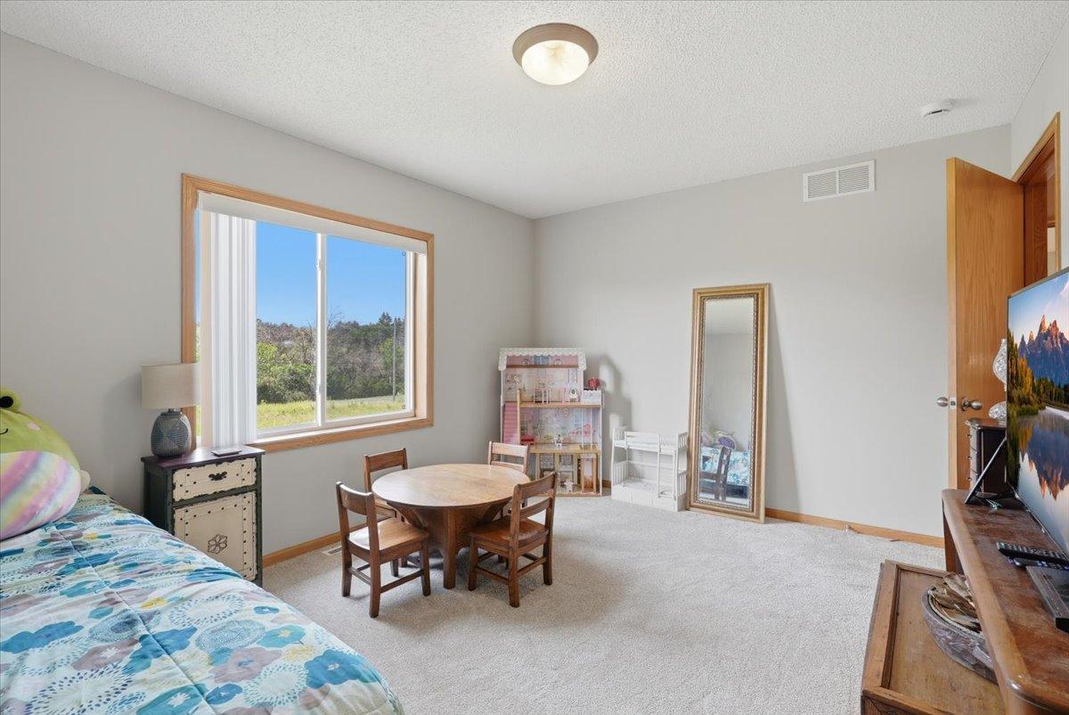 17-Bedroom 3.jpg