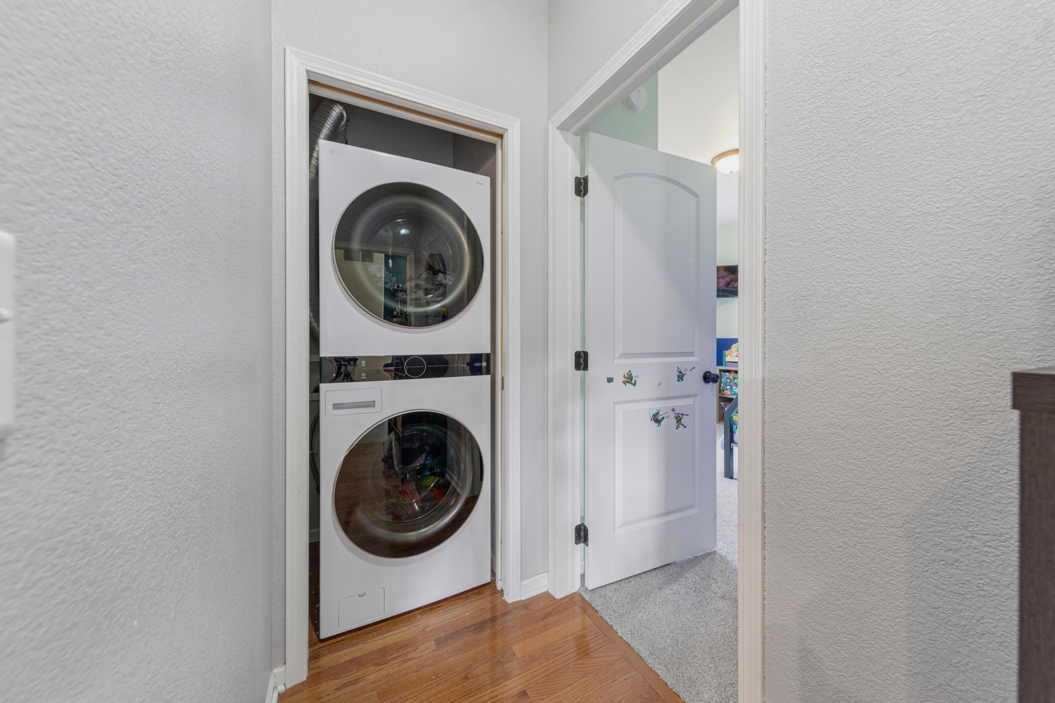 32_laundry2648.jpg