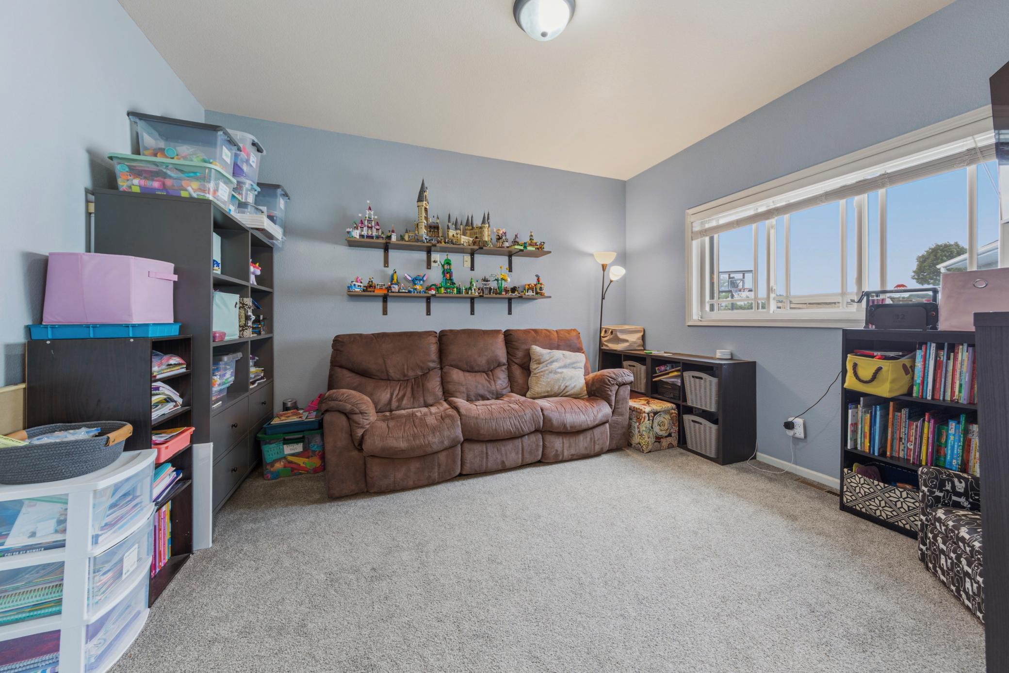 26_den_bedroom_1b74e.jpg