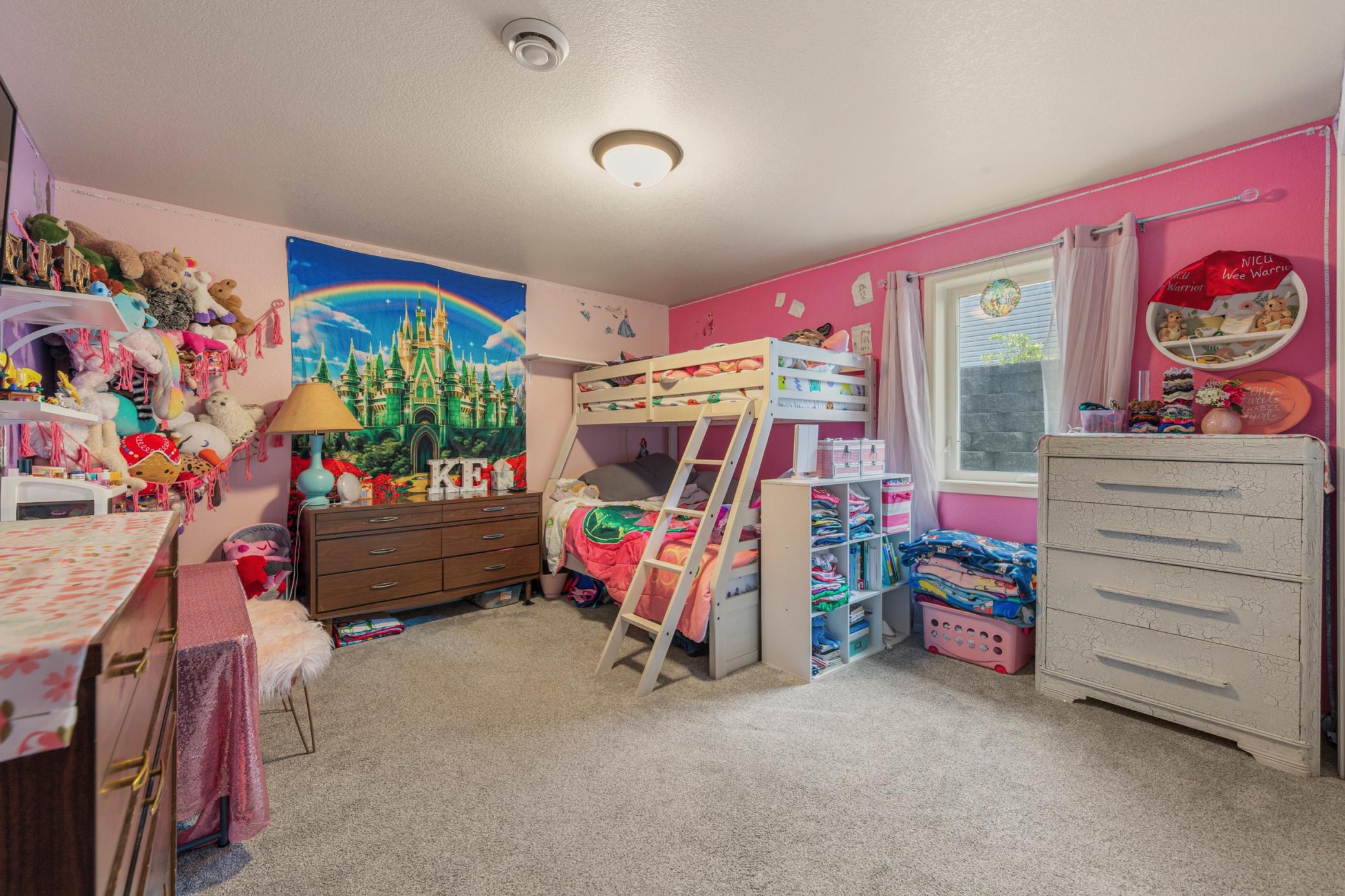 40_bedroom_5_lower6ea9.jpg