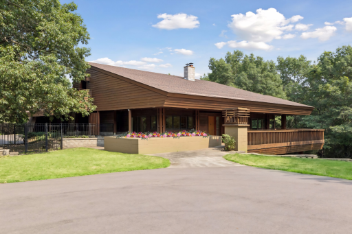 273 Turnberry Court, Hudson, WI 54016