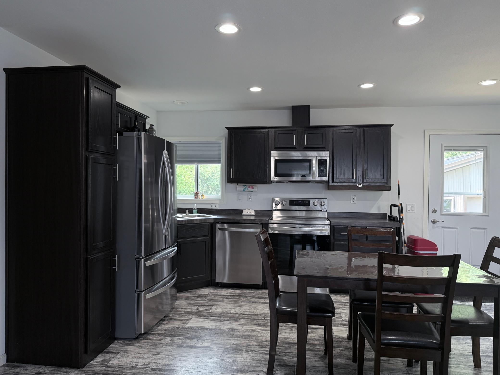Kitchen/Dining Area