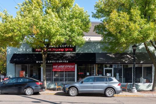 Local donut shop offering fresh, indulgent treats in the Linden Hills neighborhood.