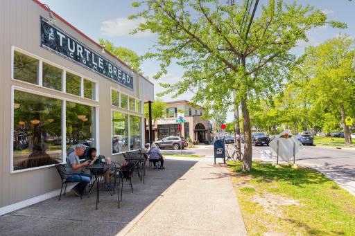 Neighborhood bakery and café known for fresh bread, pastries, and casual dining