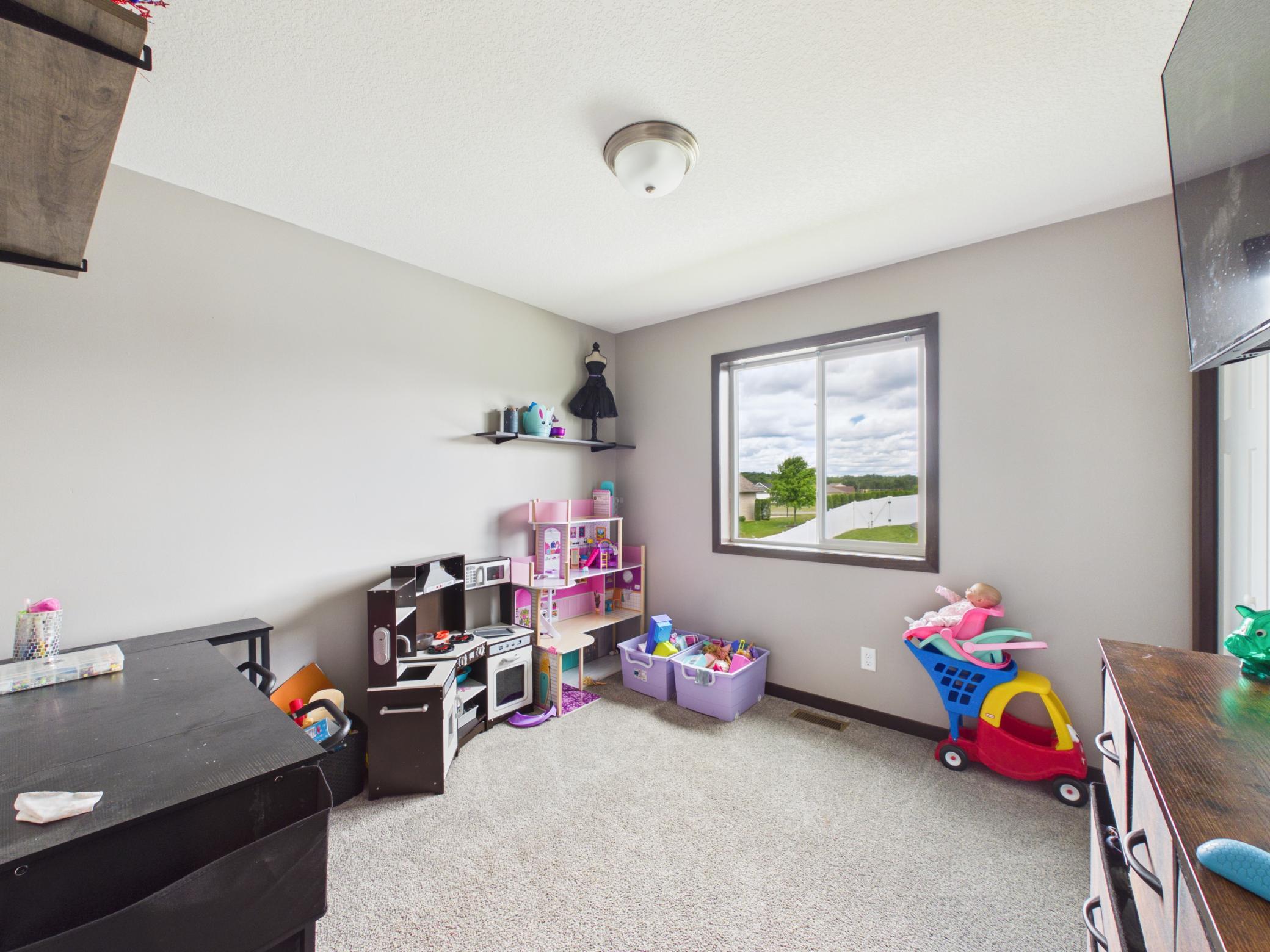 CAM06396G6-PR0070-STILL006.jpg
