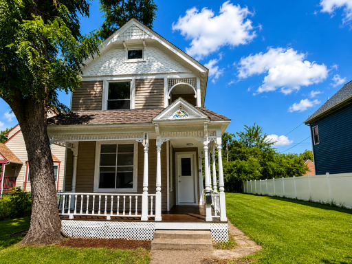 2518 Fremont Avenue N, Minneapolis, MN 55411