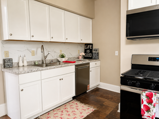 Kitchen - new appliances, cabinets, counter