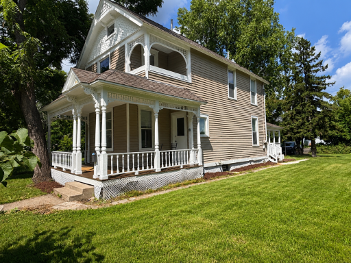 side view of home, spacious yard