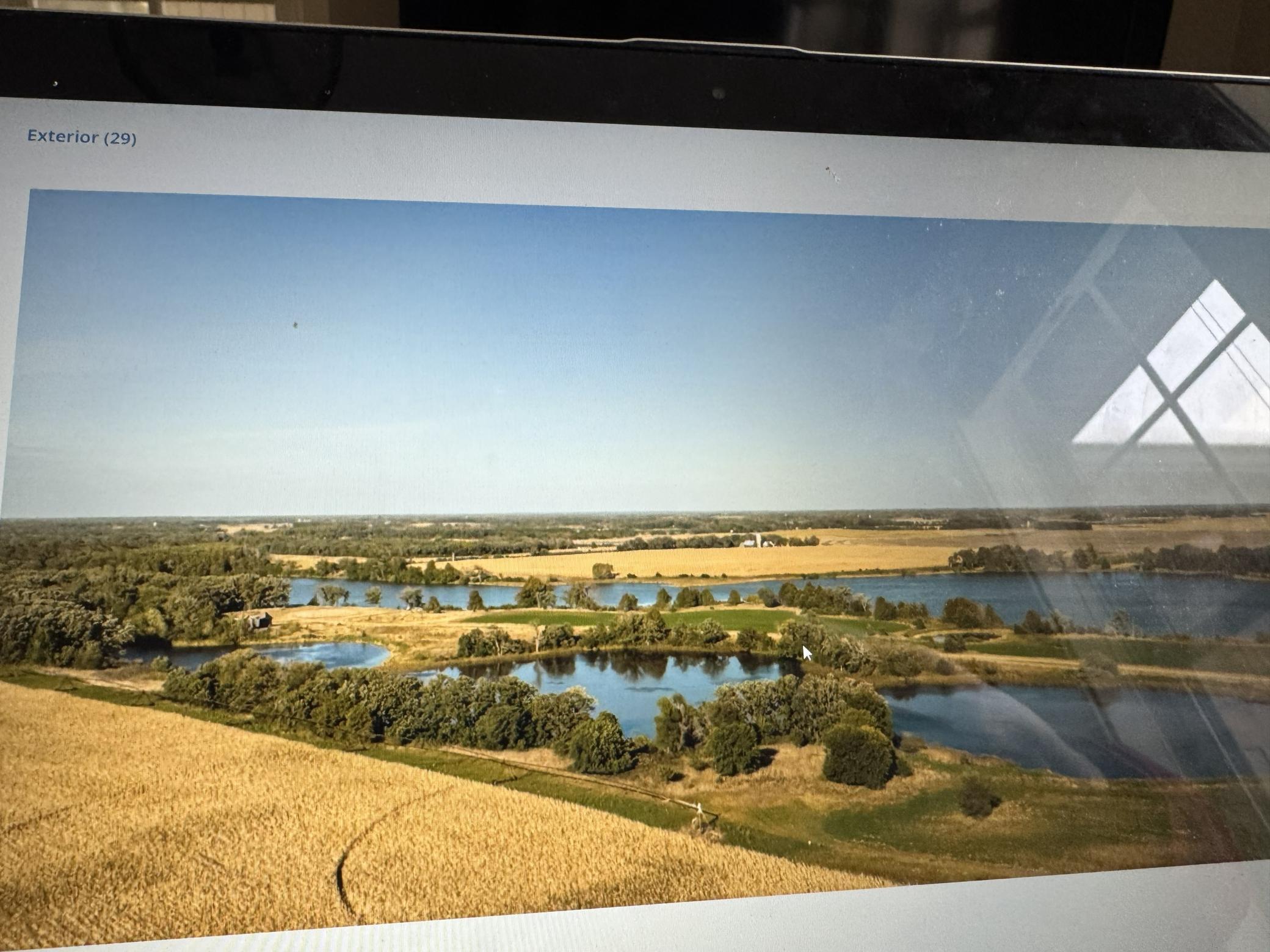 Horsehead veiw Pond & Lake in background.jpg