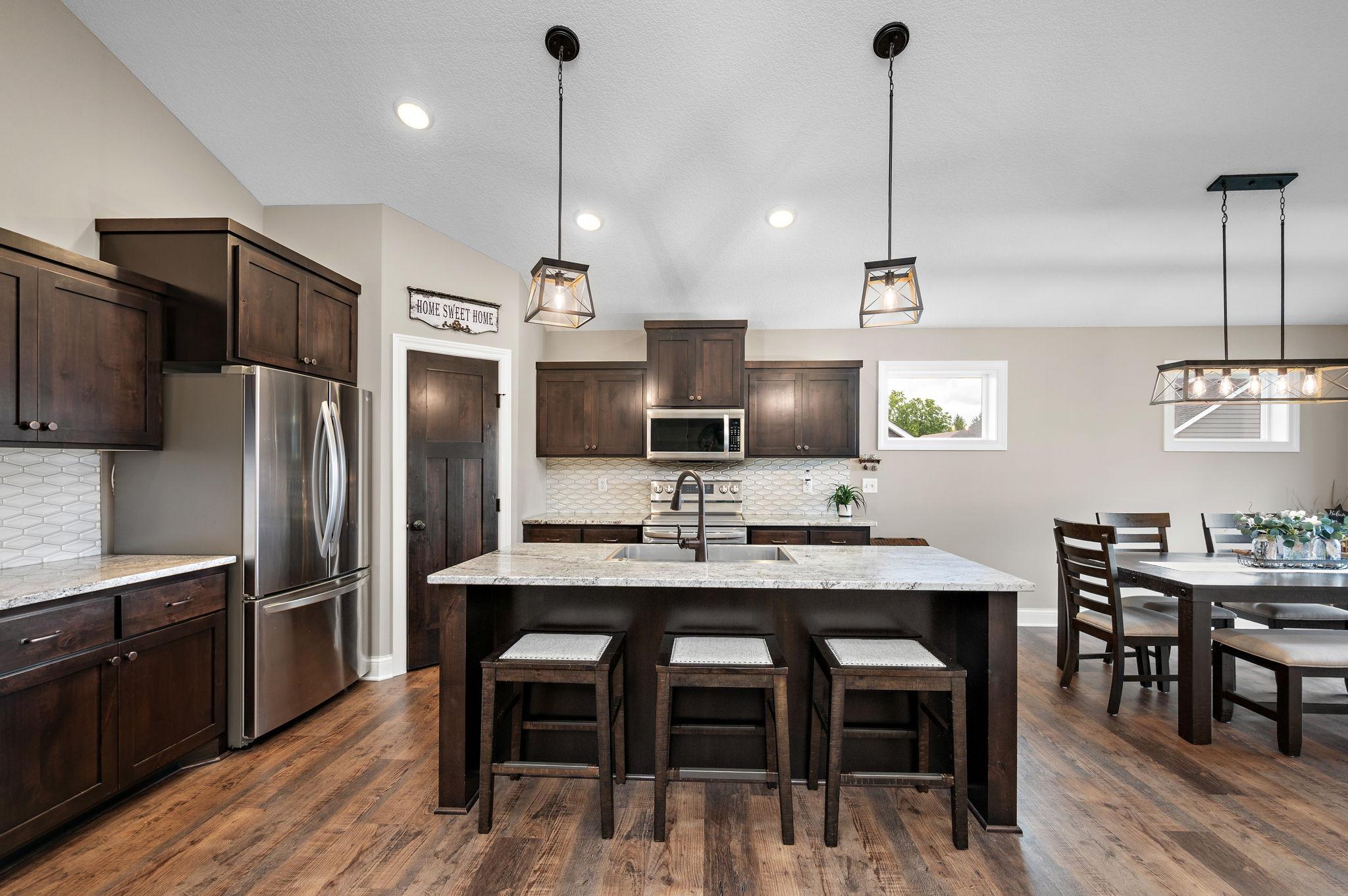14-web-or-mls-16057-olive-st-nw.jpg