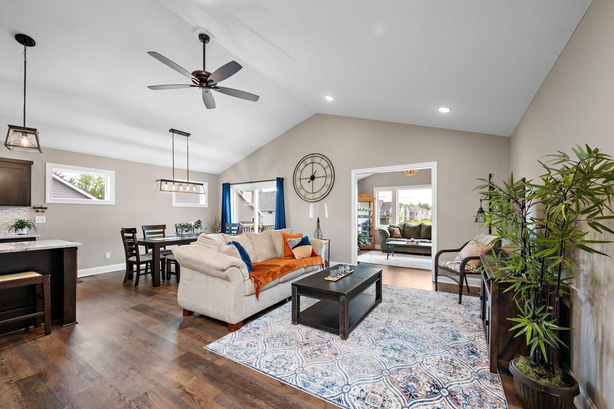 11-web-or-mls-16057-olive-st-nw.jpg