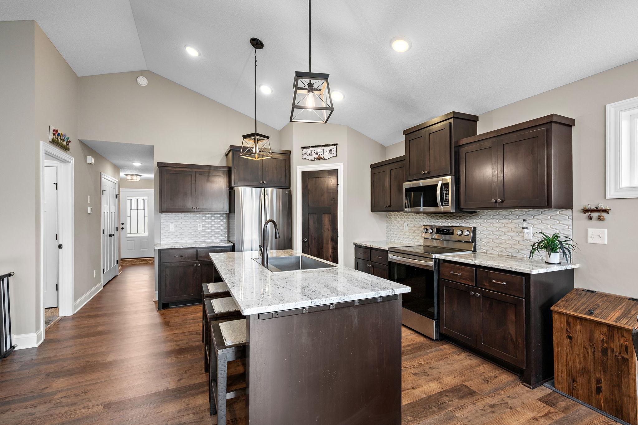 16-web-or-mls-16057-olive-st-nw.jpg