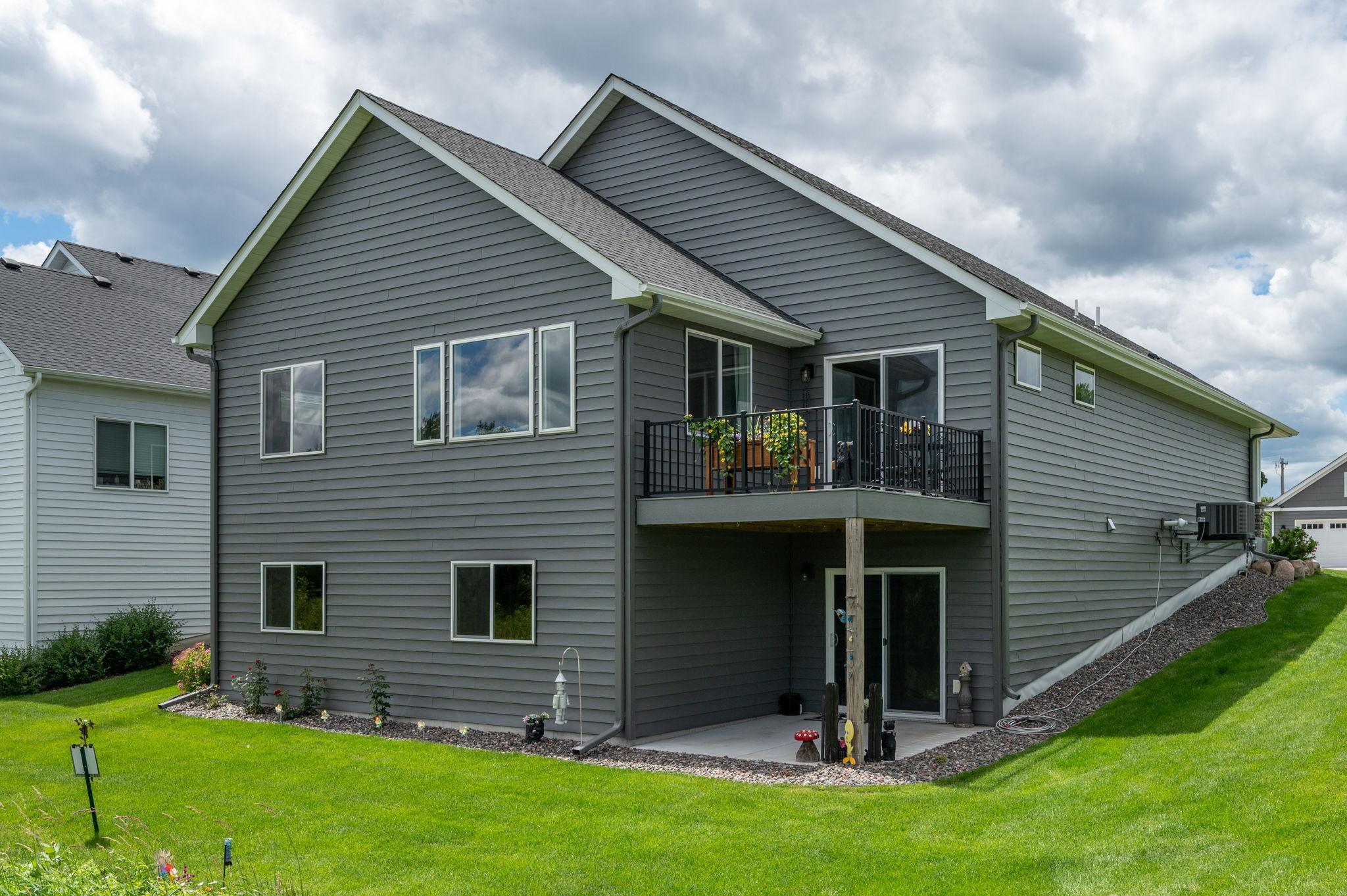 40-web-or-mls-16057-olive-st-nw.jpg