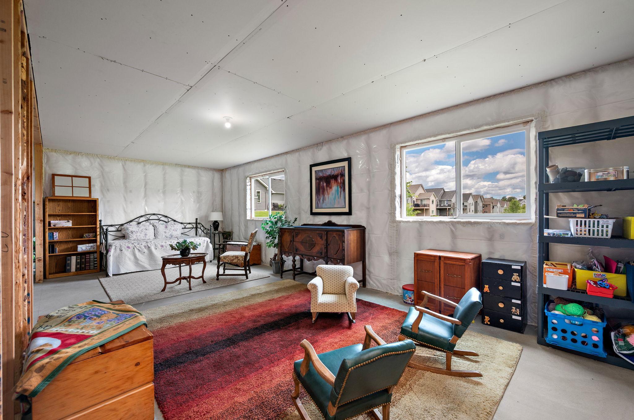 35-web-or-mls-16057-olive-st-nw.jpg