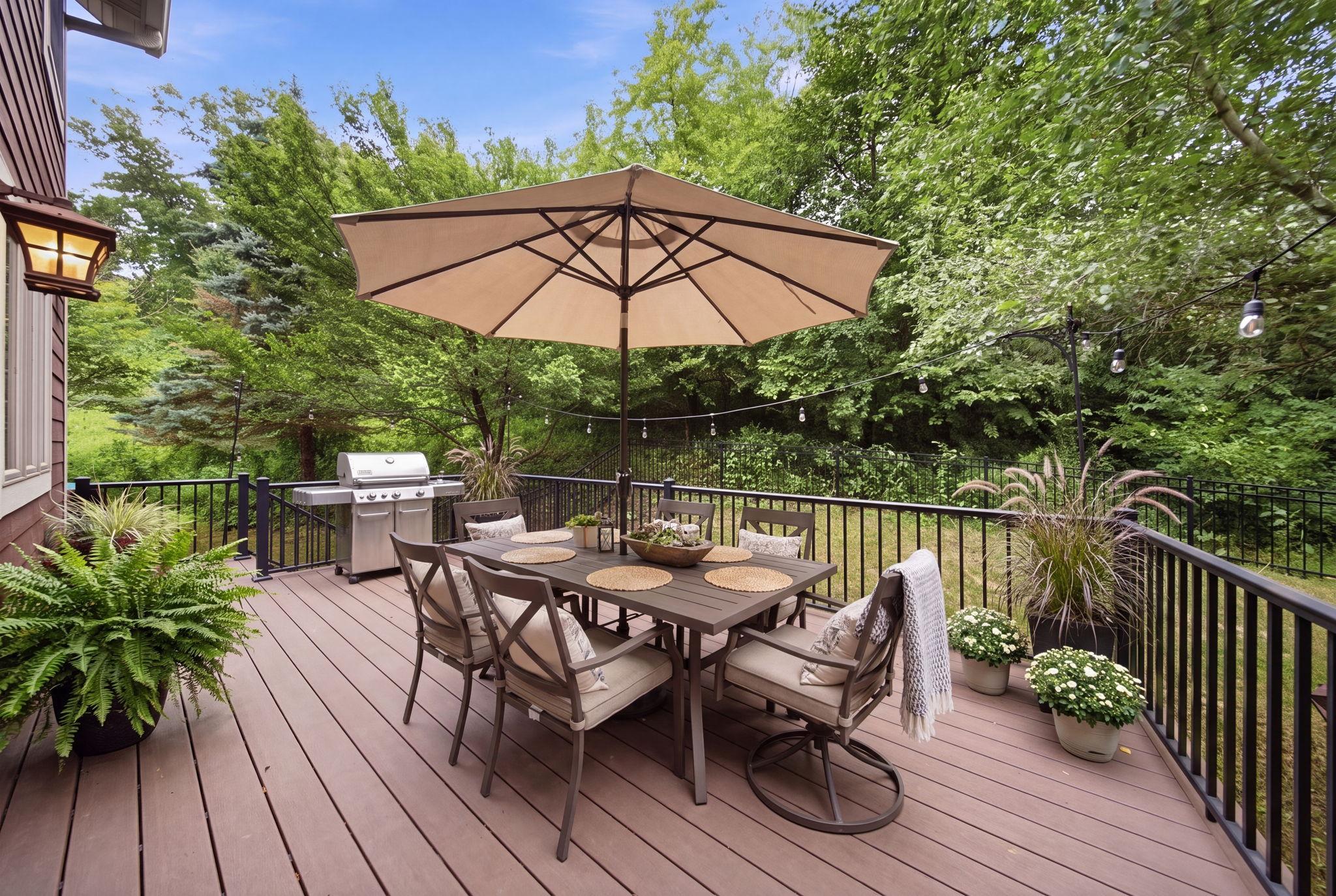 Deck space (virtually staged)