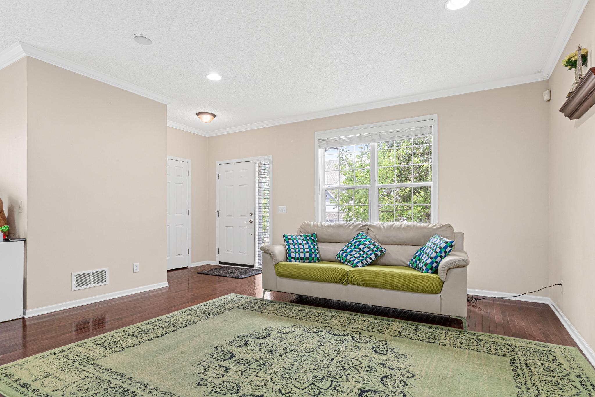 15587 Crab Apple Ln-5.jpg